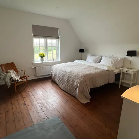 Sundsgarden Bed & Breakfast 3*